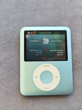 iPod Nano 3ª Gen 8GB + Cable y Cargador