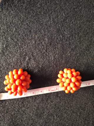 Pendientes vintage imitación coral naranja