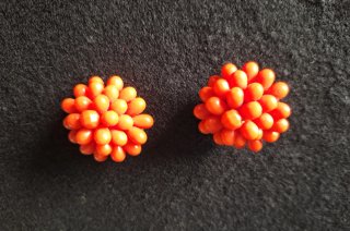 Pendientes vintage imitación coral naranja