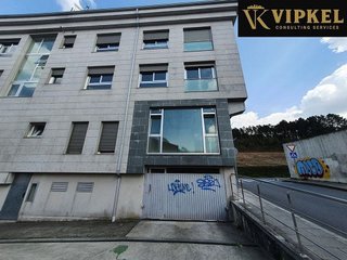 Local comercial en venta en Castiñeiriño - Cruceiro de Sar en Santiago de Compostela