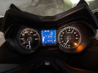 Yamaha XMAX 125 cc 2022 Gris