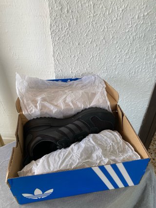 Adidas ZX 700 HD Talla 38 Negro