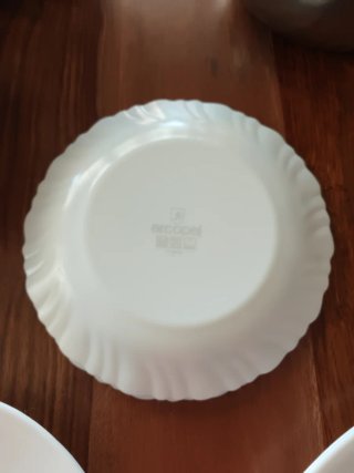 Juego de vajilla y ollas