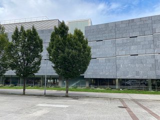 Local comercial en venta en Ermitagaña - Mendebaldea en Pamplona