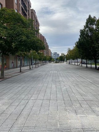 Local comercial en venta en Ermitagaña - Mendebaldea en Pamplona