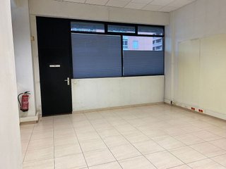 Local comercial en venta en Ermitagaña - Mendebaldea en Pamplona