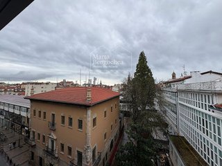 Oficina en venta en Centro en Vitoria-Gasteiz