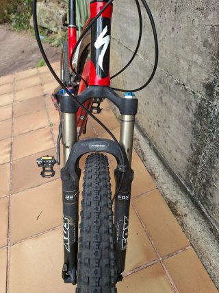 Bicicletta da Montagna Specialized Rossa
