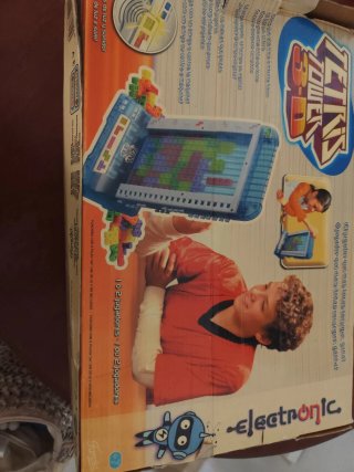 Juego Tetris Tower 3D.Famosa