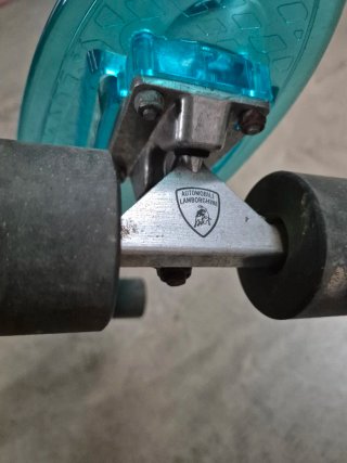 Monopatín Ferrari Azul