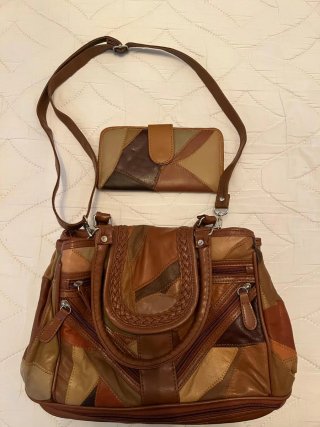 Bolso vintage de cuero marrón con cartera de mano