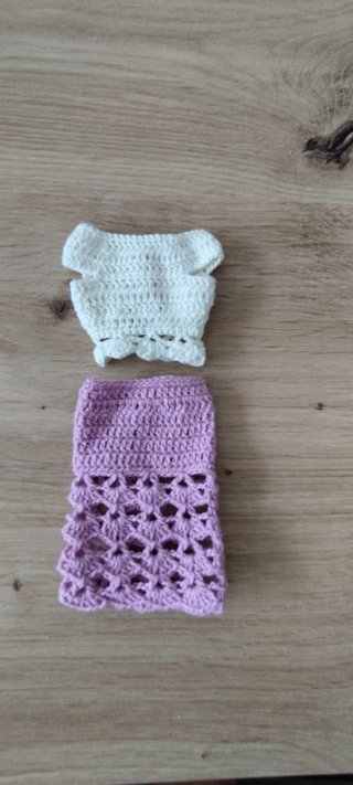 Conjunto crochet Barbie: top y falda