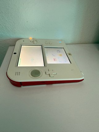 Nintendo 2DS Roja y Blanca