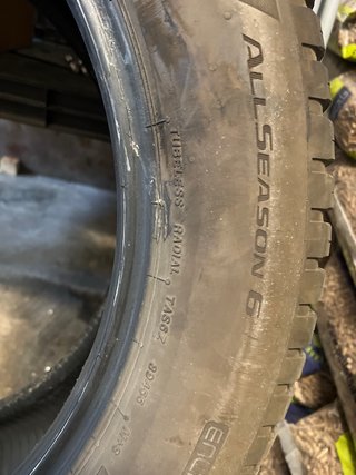 Neumático Bridgestone Turanza 255/55 R20 110Y