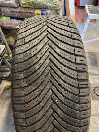 Neumático Bridgestone Turanza 255/55 R20 110Y