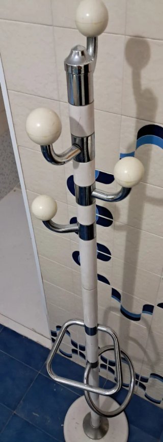 Colgador baño vintage metal y plástico