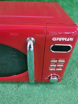 Microondas Rojo GFFERRARI Vintage