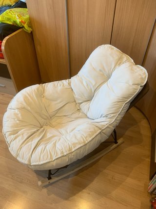 Mecedora infantil azul y marrón