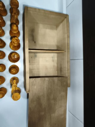 Ajedrez de madera con caja completo con desgaste