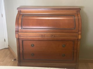 Escritorio de madera estilo bureau
