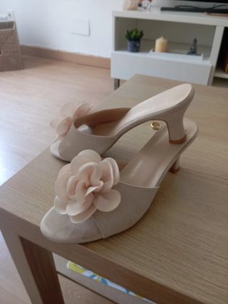 Sandalias de tacón de 5.5 cm muy cómodas con flor