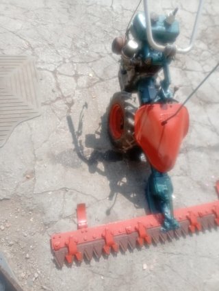 Segadora Sturm con peine doble cuchilla