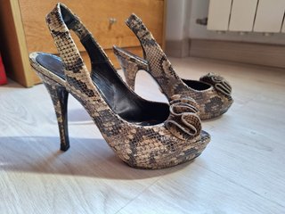 Zapatos Uterqüe Peep Toe Serpiente Talla 37