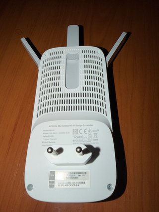 Repetidor Wi-Fi TP-Link RE550 AC1900