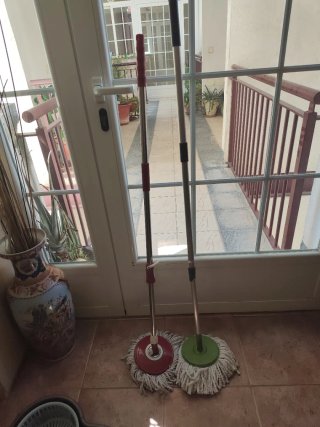 Fregona de pie nueva con 3 fregonas y 2 palos