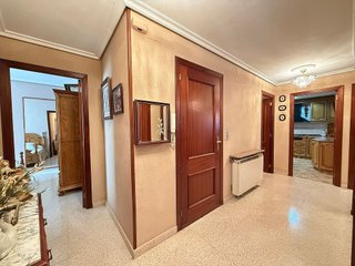 Chalet en venta en Caspe