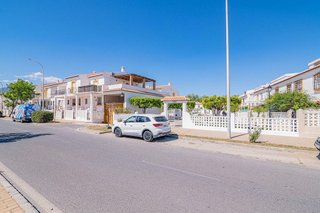 Casa adosada en venta en Salobreña Costa en Salobreña