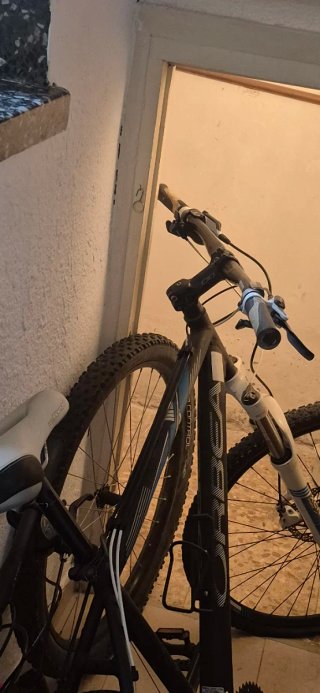 Bicicleta de montaña Specialized rosa