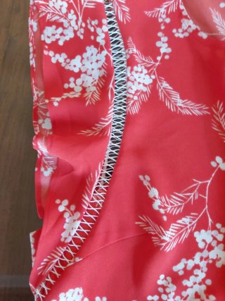 Blusa KAREN MILLEN roja y blanca.