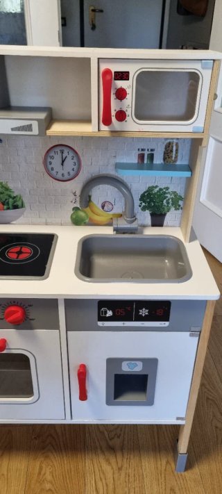 Cocinita de madera infantil