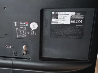 TV LG 24" negro