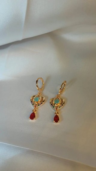 Pendientes Antiguos Nazarí Chapado Oro 18k