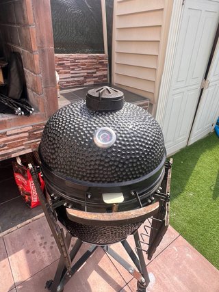 Barbacoa Kamado Negra
