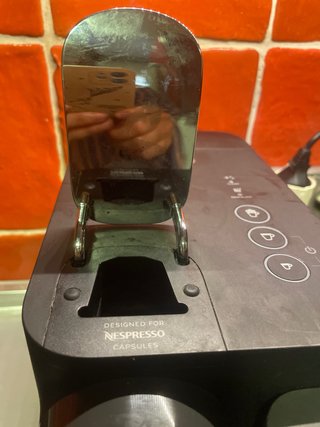Cafetera Nespresso Negra