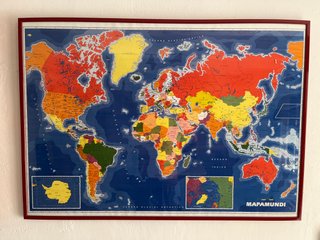 Mapa Mundi Político Marco Rojo