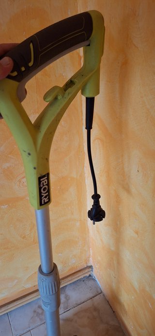 Desbrozadora Eléctrica Ryobi RLT6030