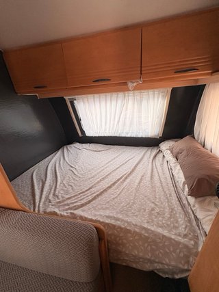 Carava de 750 con documentación autónoma