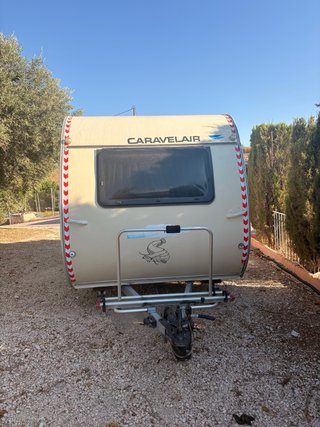 Carava de 750 con documentación autónoma