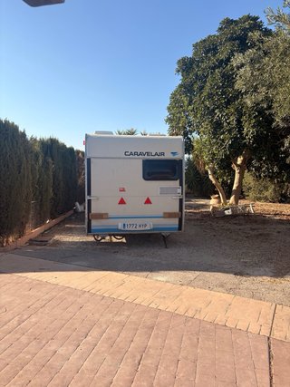 Carava de 750 con documentación autónoma