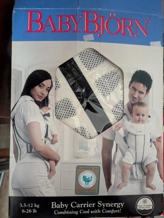 Mochila Porta Bebés BabyBjörn Synergy Blanca
