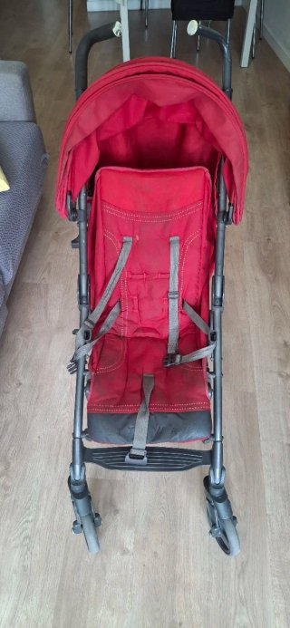 Silla de paseo plegable roja