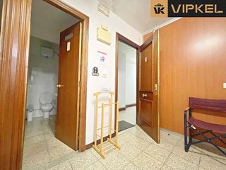Oficina en alquiler en Os Mallos - San Cristóbal en Coruña (A)