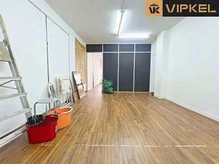 Oficina en alquiler en Os Mallos - San Cristóbal en Coruña (A)