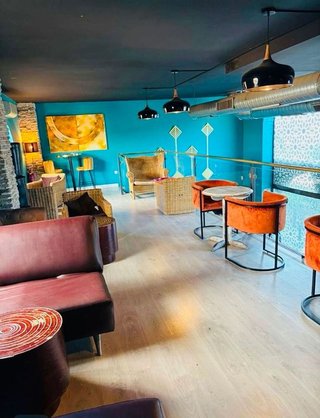Bar en alquiler en Palacio de Congresos - Urbadiez - Entrepuentes en Sevilla