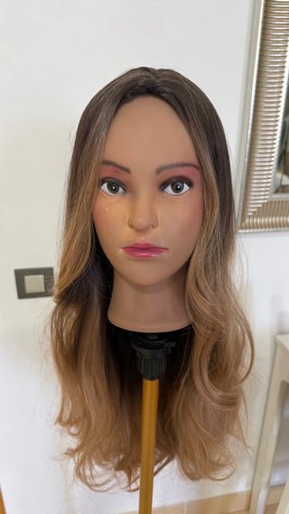 Peluca larga balayage rubio miel sin flequillo