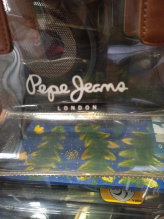 Bolso transparente Pepe Jeans con neceser
